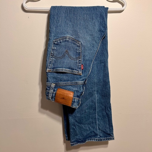 Levi’s Jeans - Picture 1 of 5